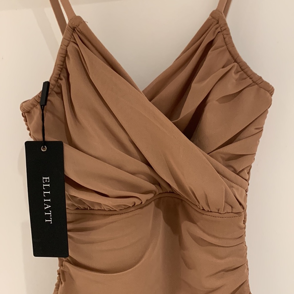 Revolve Elliatt Pippa Dress (new with tags) - Picture 2 of 4